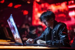 JDG不敌AL止步季后赛，跌入冒泡赛再战WBG